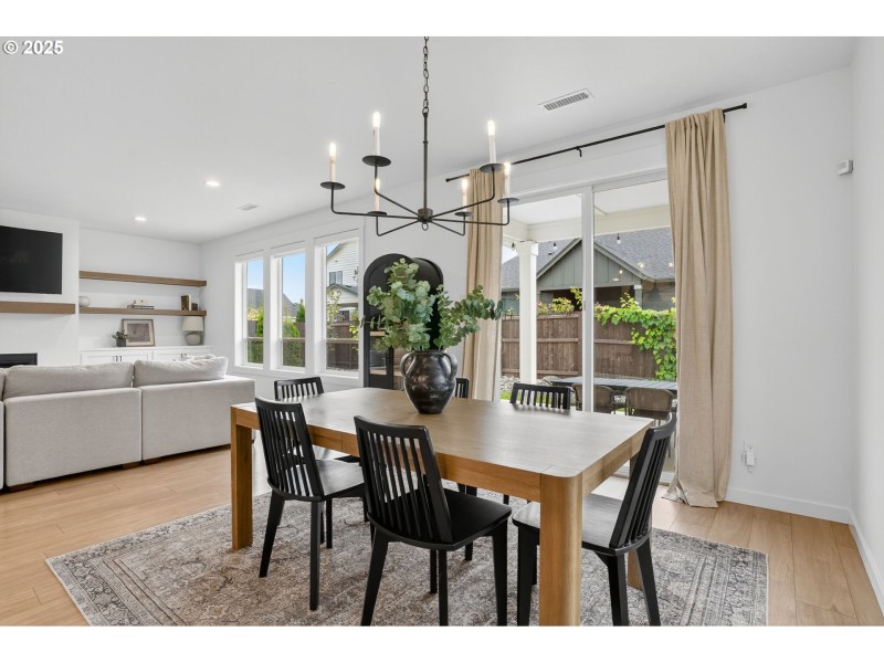 Living Room/Dining Room