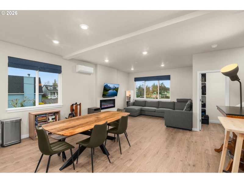 Living Room/Dining Room