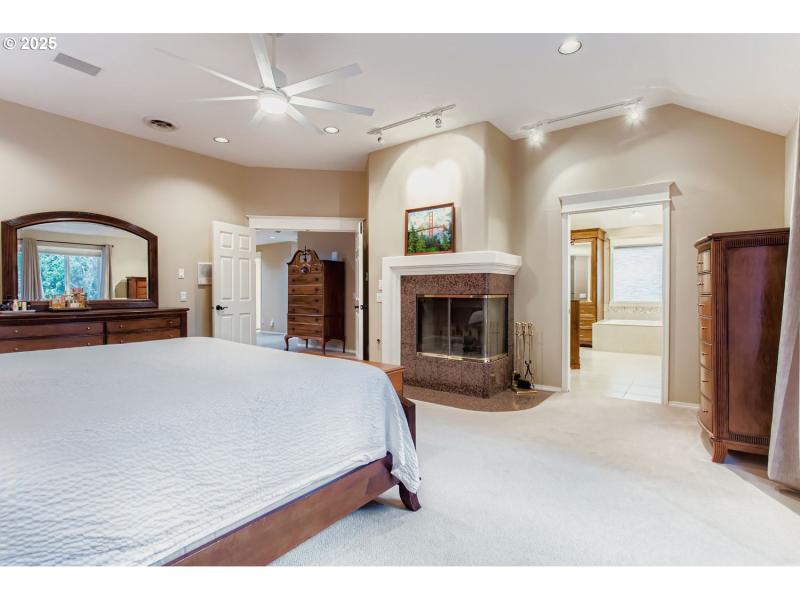 Bedroom, Owner's Suite