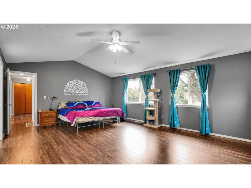 Bedroom, Owner's Suite