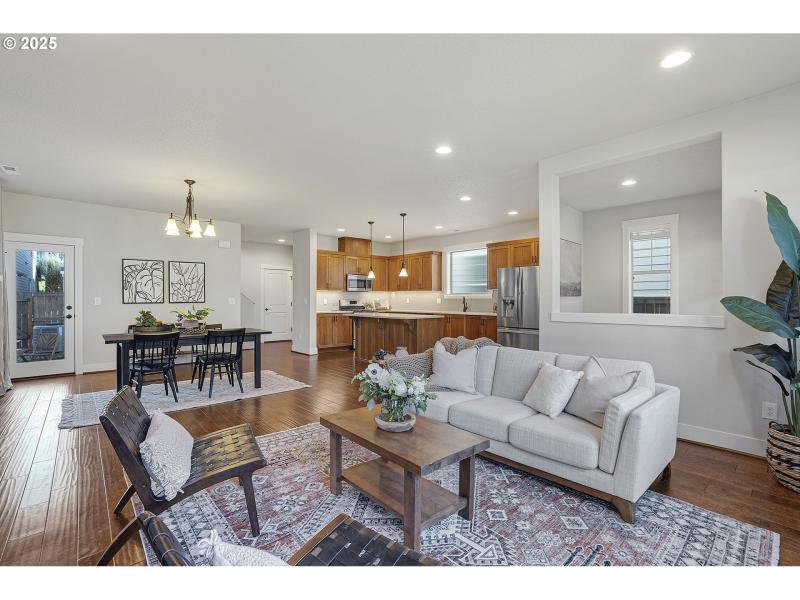 Living Room/Dining Room