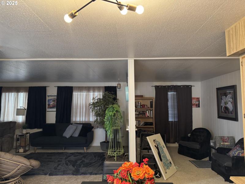 Living Room/Dining Room