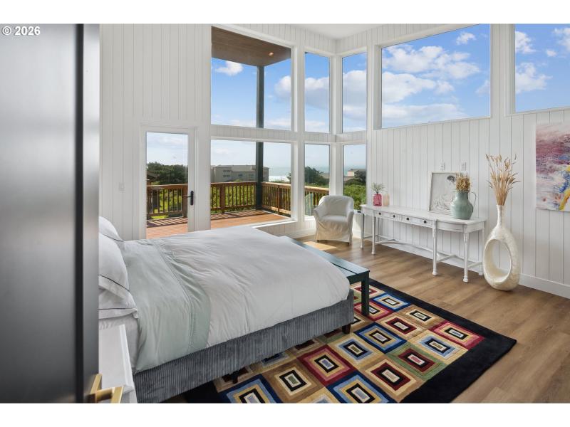 Bedroom, Owner's Suite