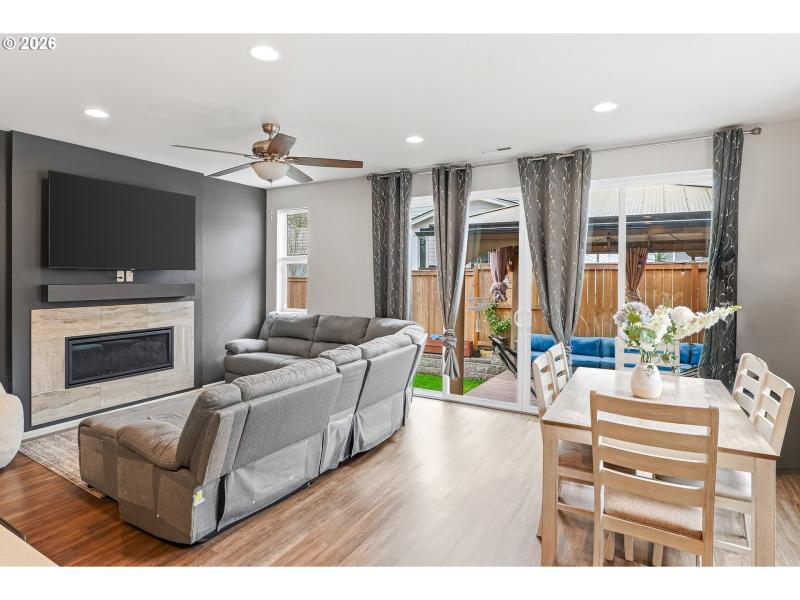 Living Room/Dining Room