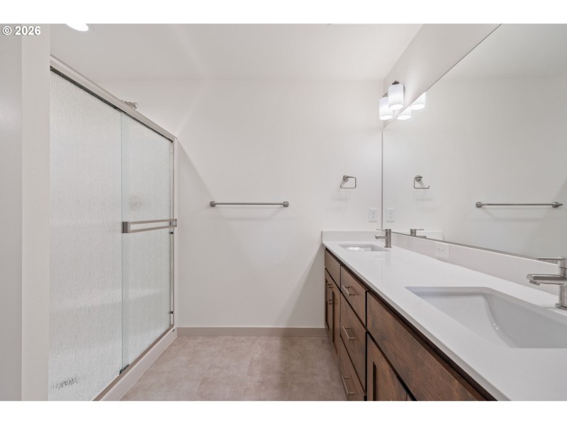 Owner's Suite Bathroom