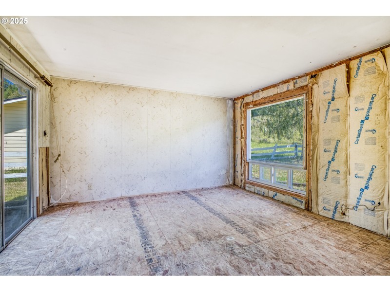 Bedroom, Primary