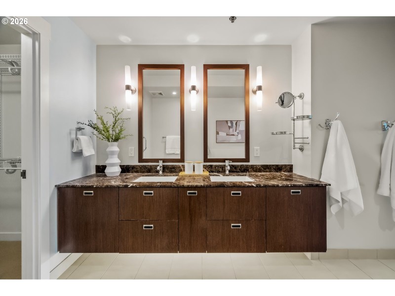 Owner's Suite Bathroom