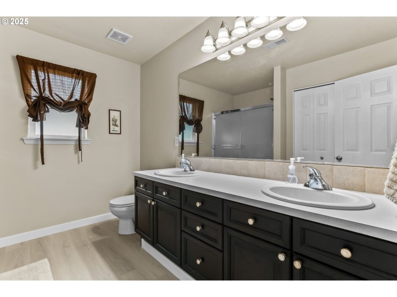 Bathroom, Attached