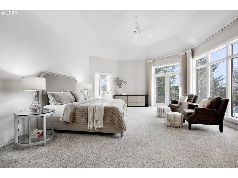 Bedroom, Owner's Suite