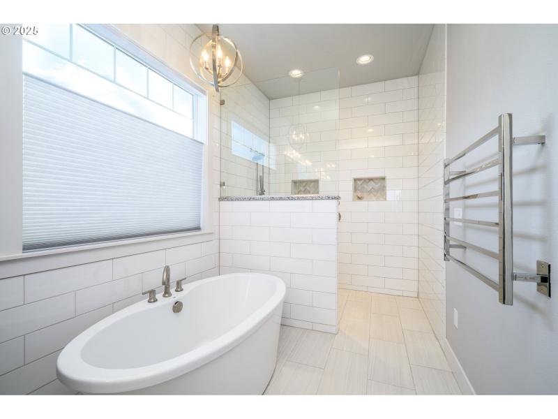 Owner's Suite Bathroom