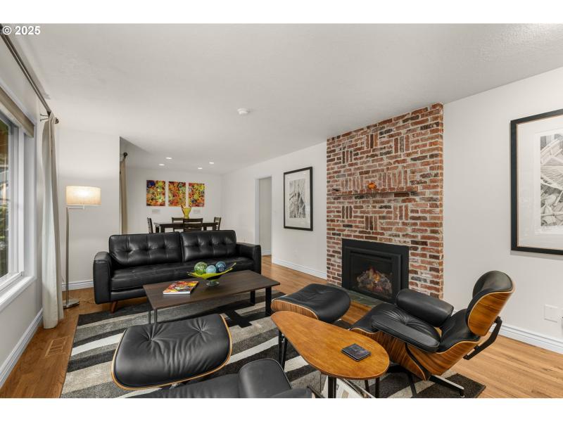 Living Room/Dining Room