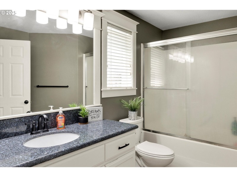 Bathroom, Attached