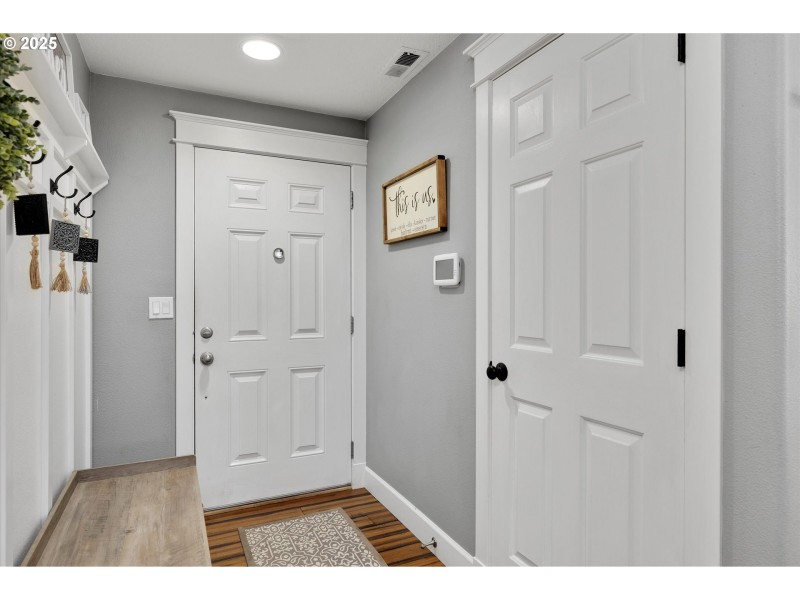 Entrance/Foyer
