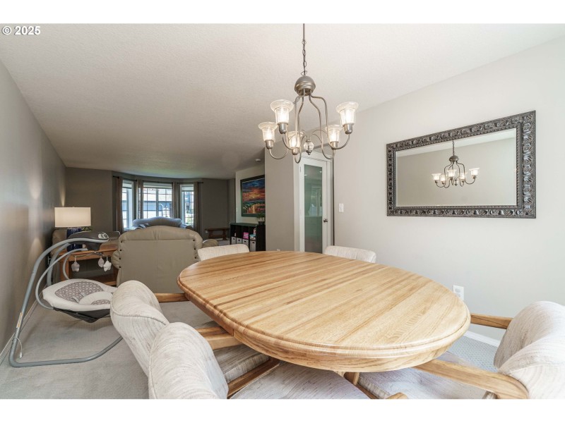 Living Room/Dining Room