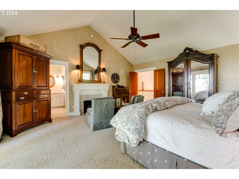 Bedroom, Owner's Suite