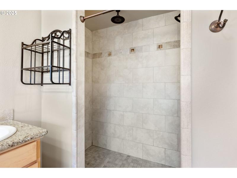 Owner's Suite Bathroom