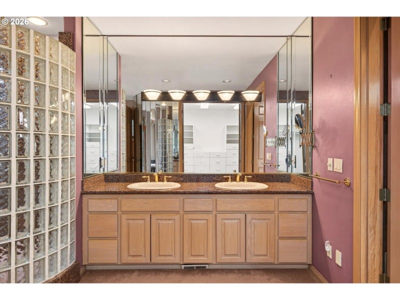 Owner's Suite Bedroom