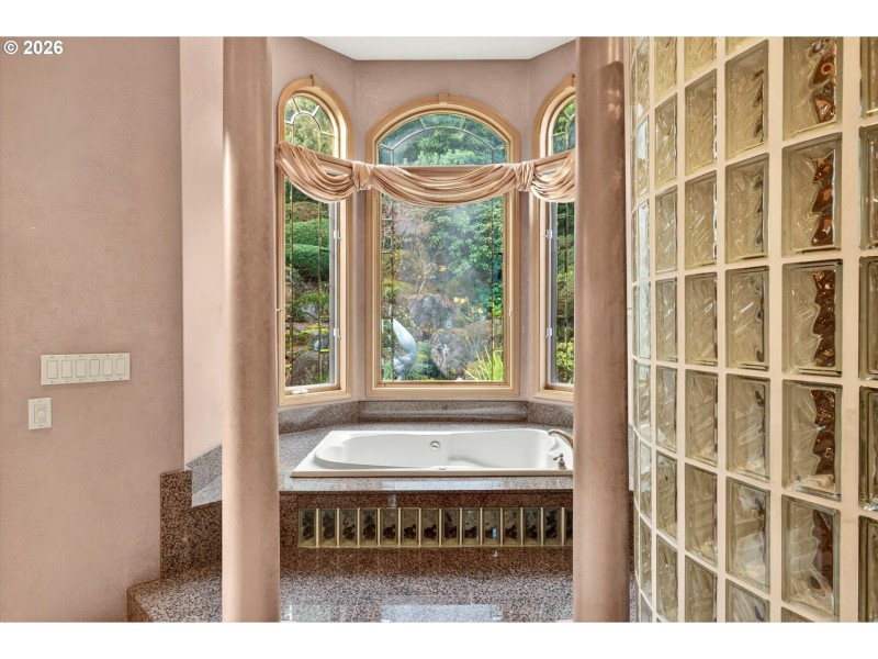 Owner's Suite Bathroom