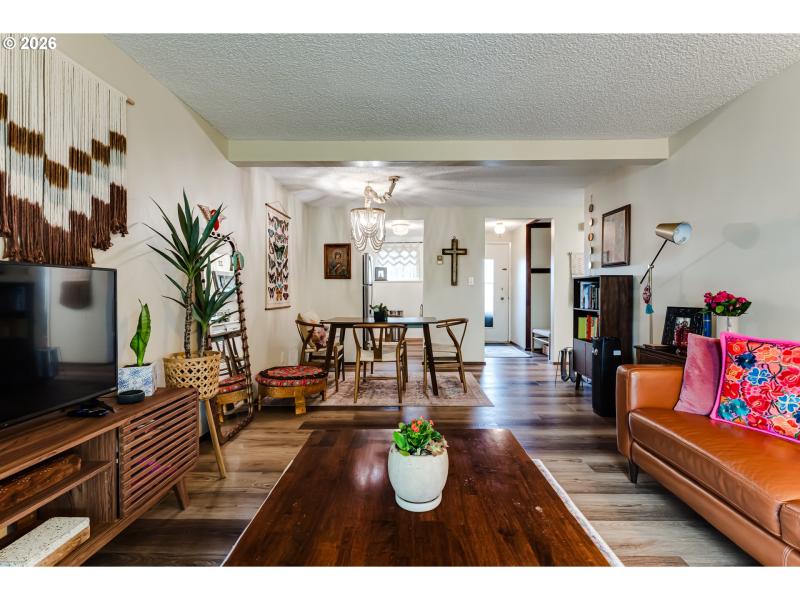 Living Room/Dining Room