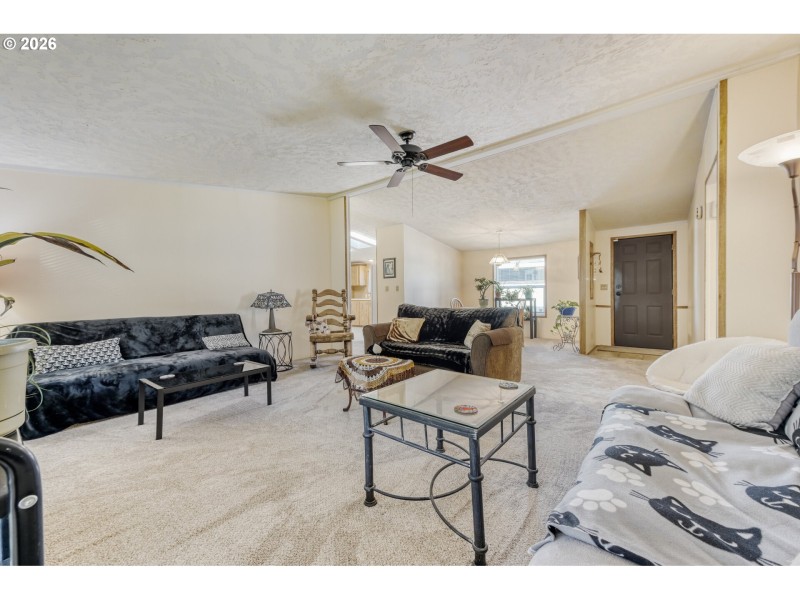 Living Room/Dining Room