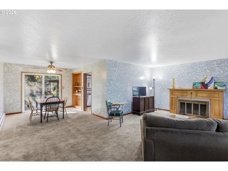 Living Room/Dining Room