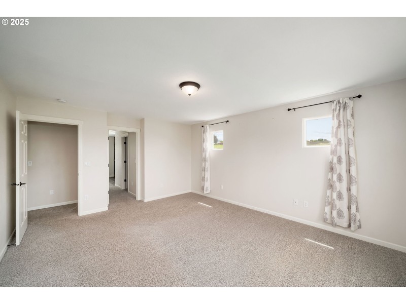 Bedroom, Primary