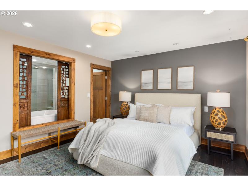 Bedroom, Owner's Suite