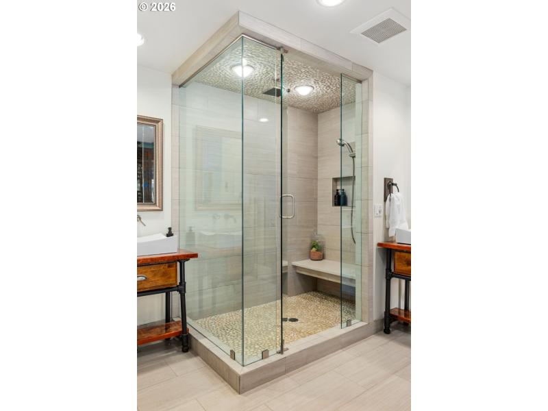 Owner's Suite Bathroom