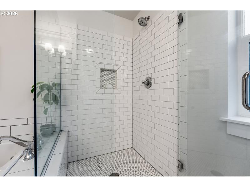 Owner's Suite Bathroom