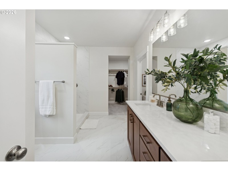 Bedroom, Owner's Suite