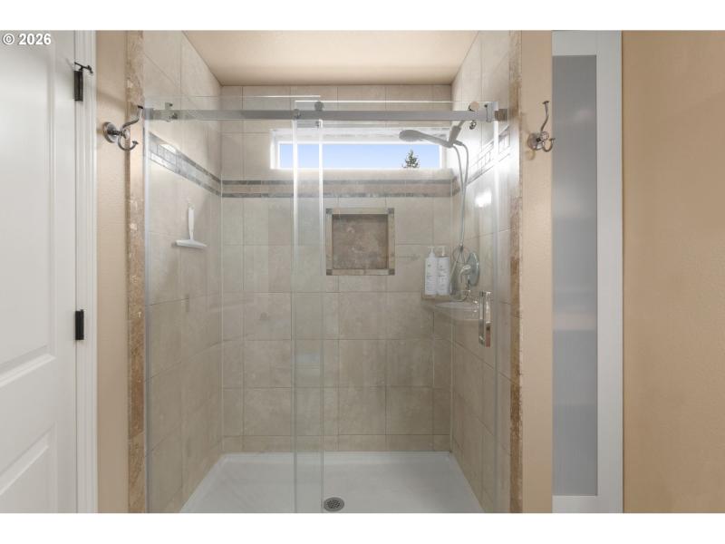 En Suite Bathroom