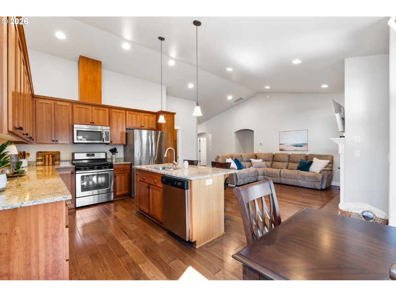 Kitchen/Living Room