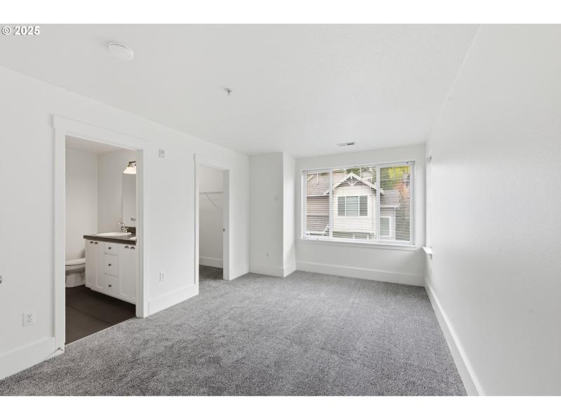 Bedroom, Owner's Suite