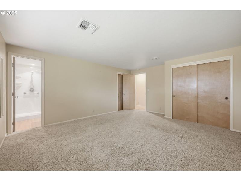 Bedroom, Owner's Suite