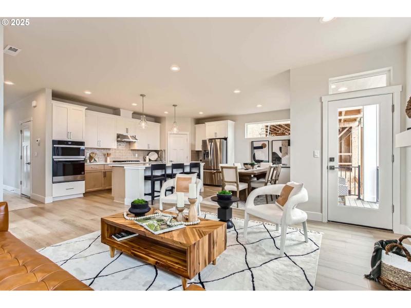 Living Room/Dining Room