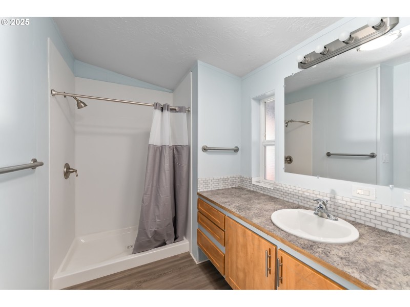 Owner's Suite Bathroom