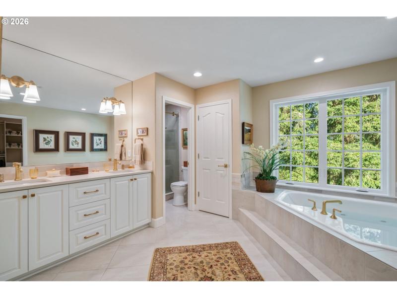 Bathroom, Attached