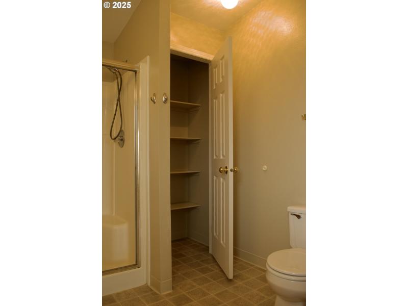Bathroom, Attached