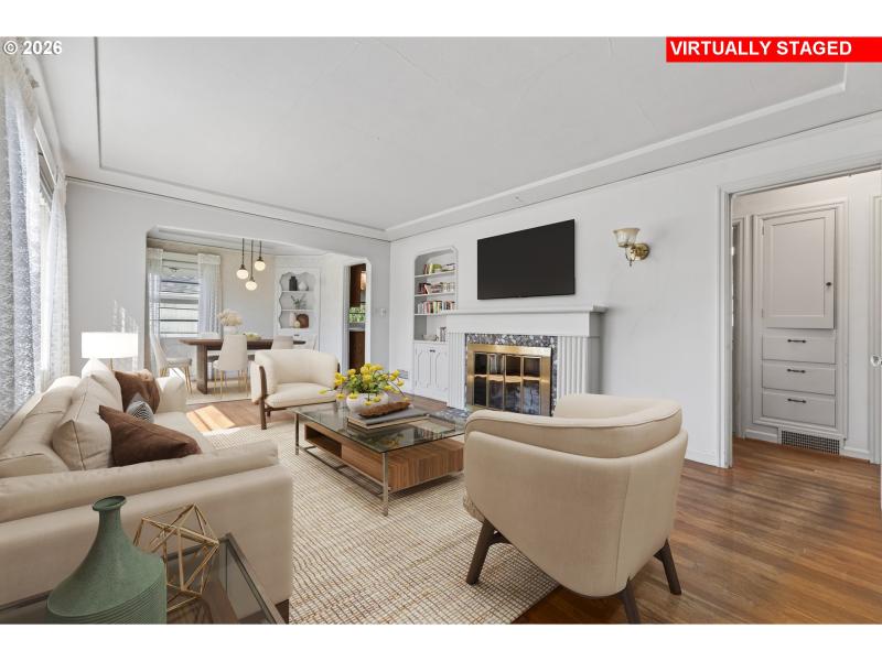 Living Room/Dining Room