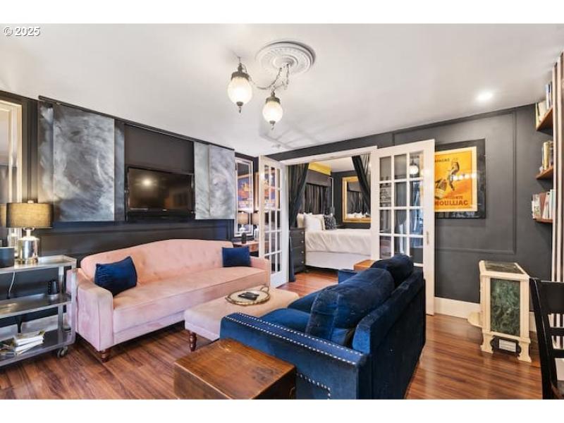 Living Room/Dining Room