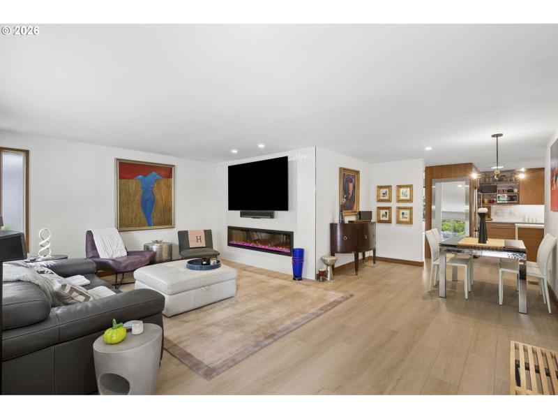 Living Room/Dining Room