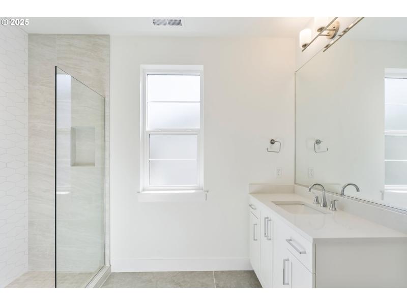 Owner's Suite Bathroom