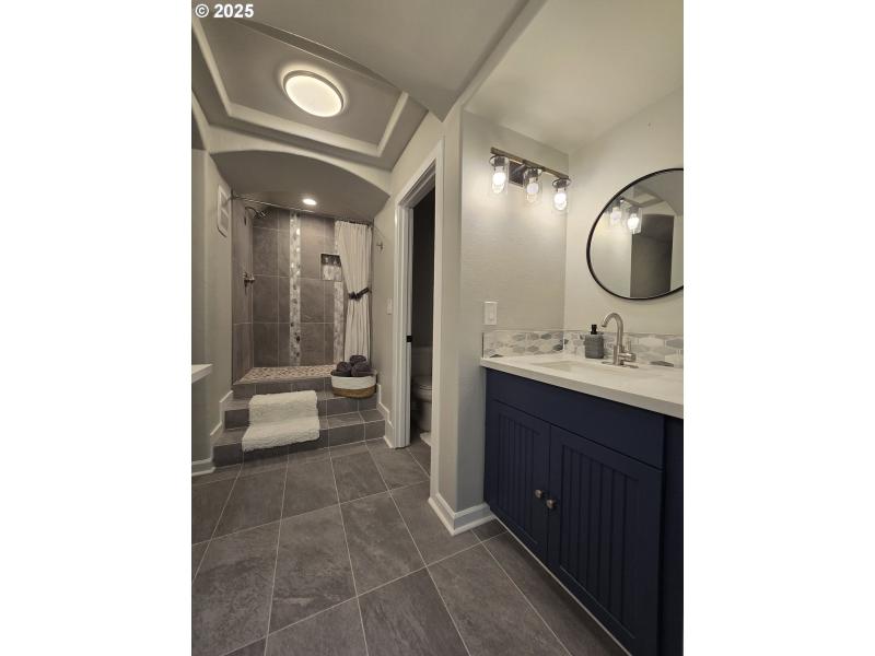 Owner's Suite Bathroom #2