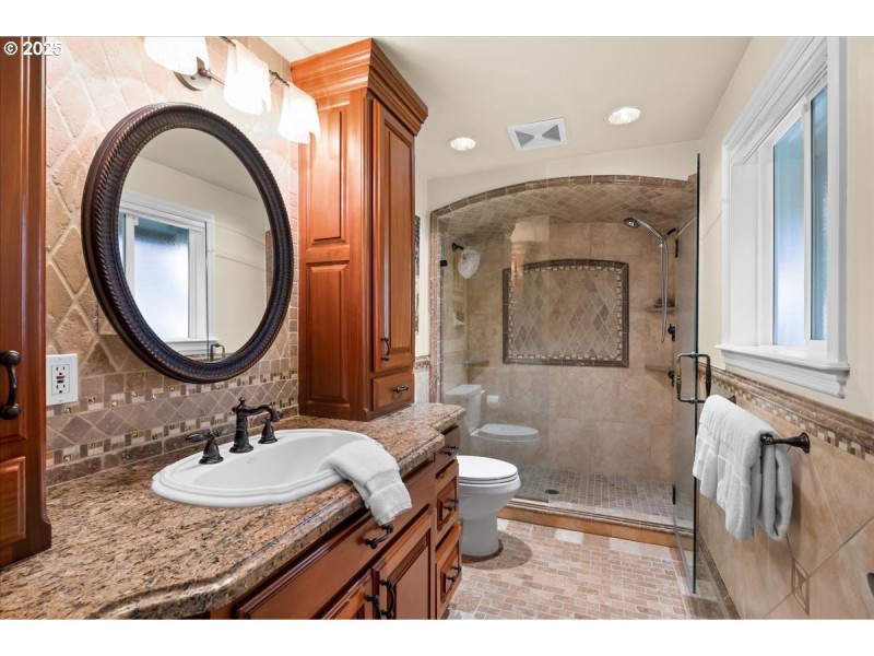 Owner's Suite Bathroom