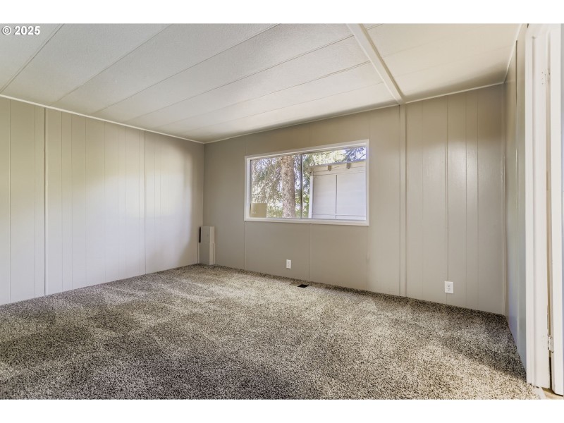 Bedroom, Owner's Suite