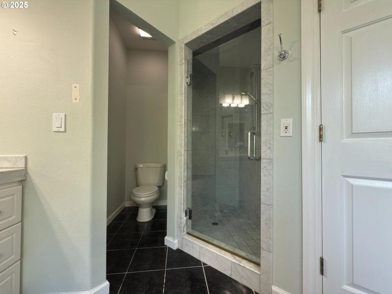 Bathroom, Attached