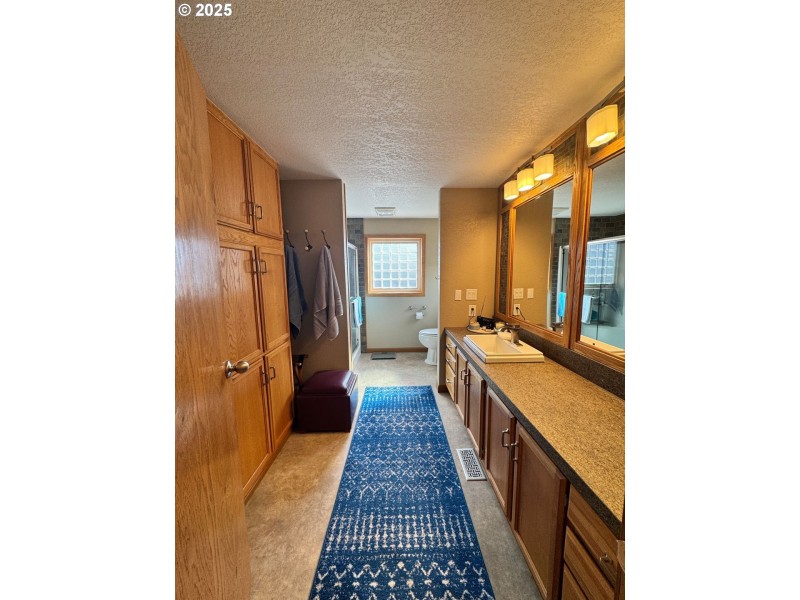 Owner's Suite Bathroom