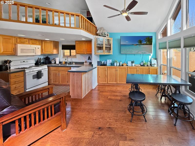 Living Room/Dining Room