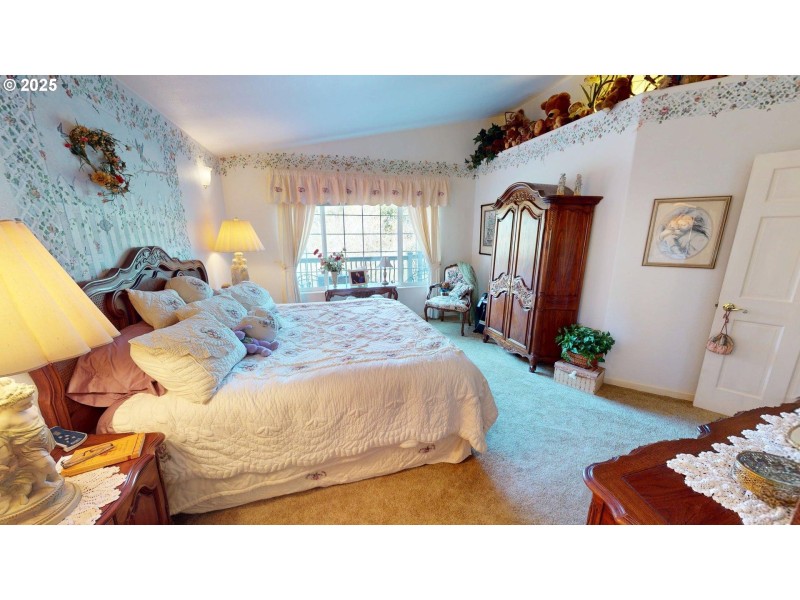 Owner's Suite Bedroom