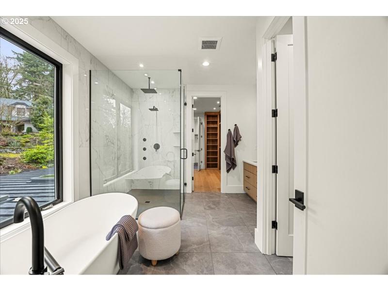 Owner's Suite Bathroom